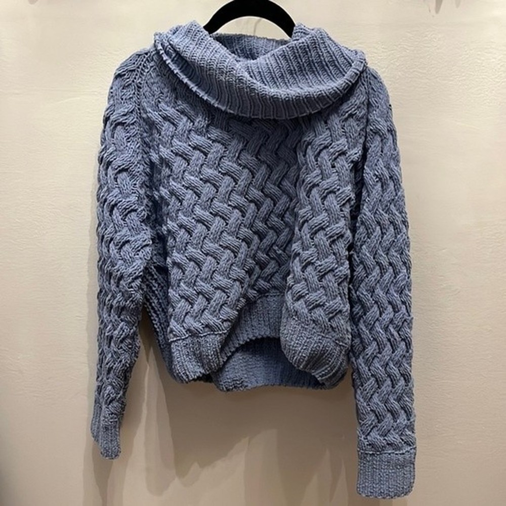 Kendall+Kylie Black Label Cowl-Neck Blue Soft Sweater Large